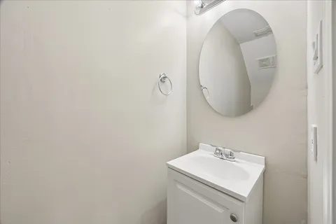 $450,000 | 3211 Chappelwood Drive, Pearland, TX 77584