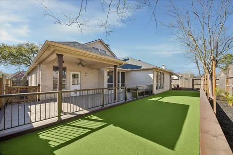 $450,000 | 3211 Chappelwood Drive, Pearland, TX 77584