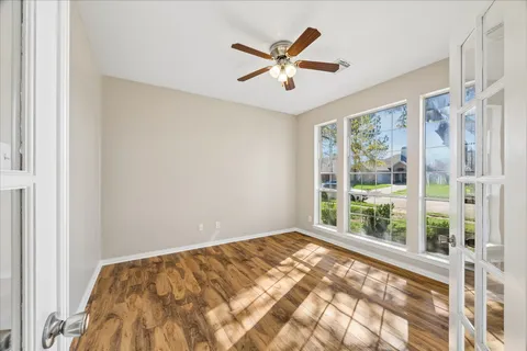 $450,000 | 3211 Chappelwood Drive, Pearland, TX 77584