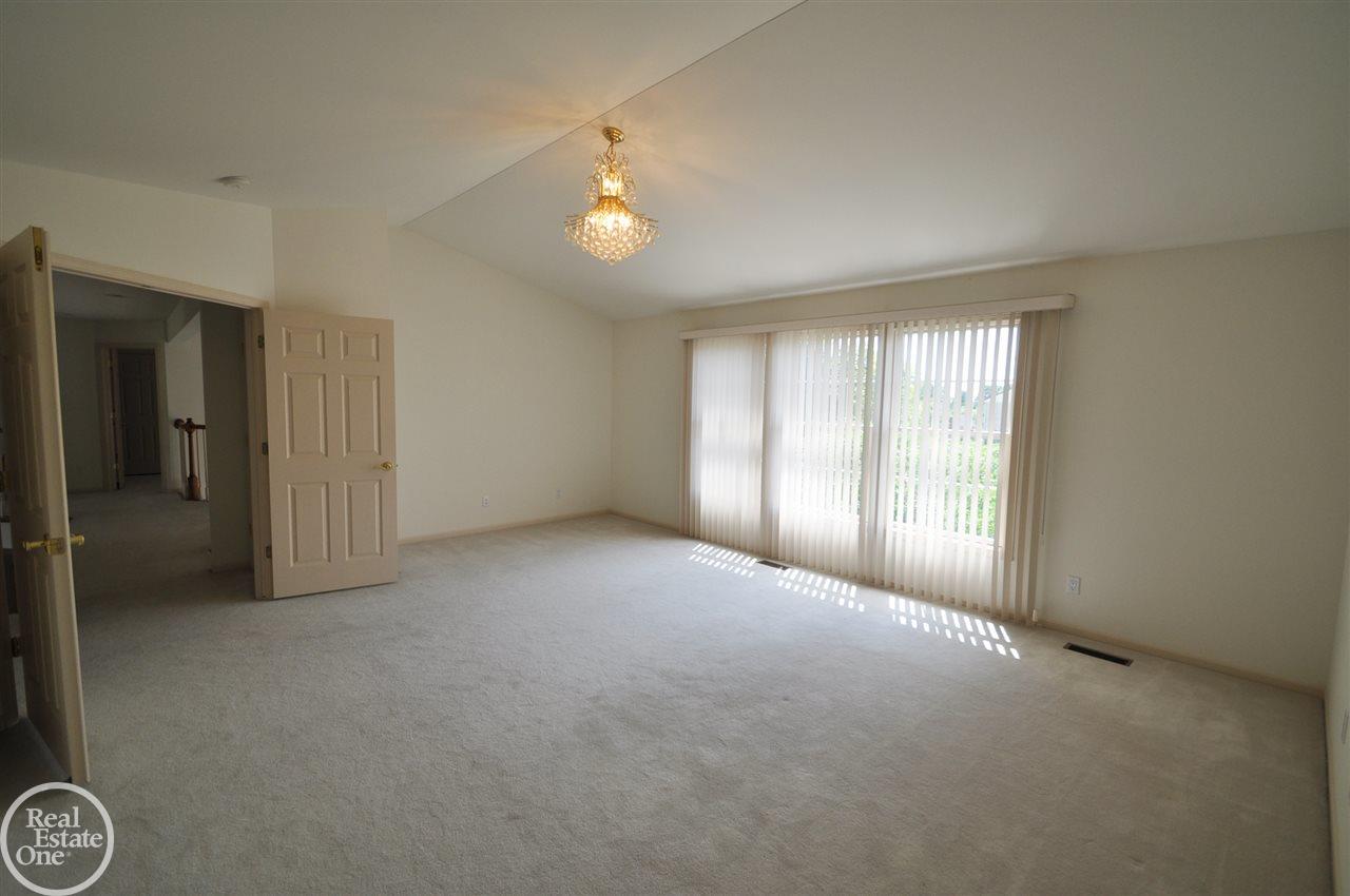 2395 Andover Boulevard Rochester, MI 48306 - Photo 20 of 30