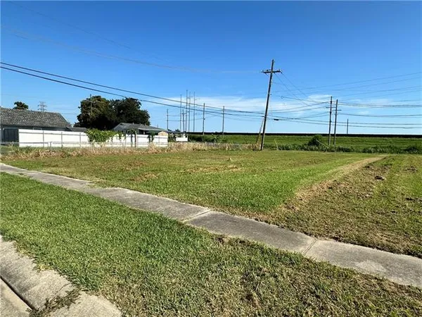 $49,900 | 2000 Benjamin Street, Arabi, LA 70032