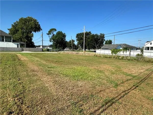$49,900 | 2000 Benjamin Street, Arabi, LA 70032