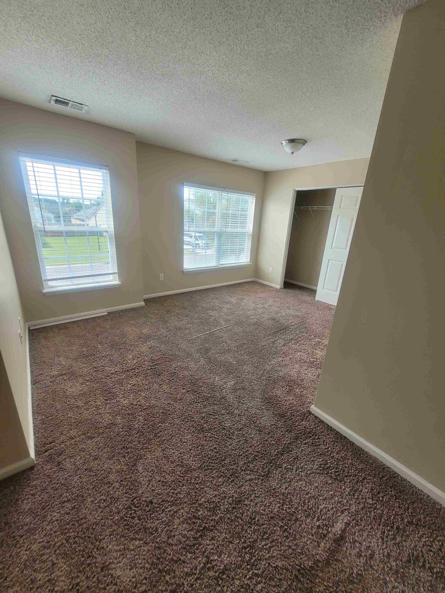 105 Rundle Lane Summerville, SC 29483 - Photo 11 of 20 20240909_123206