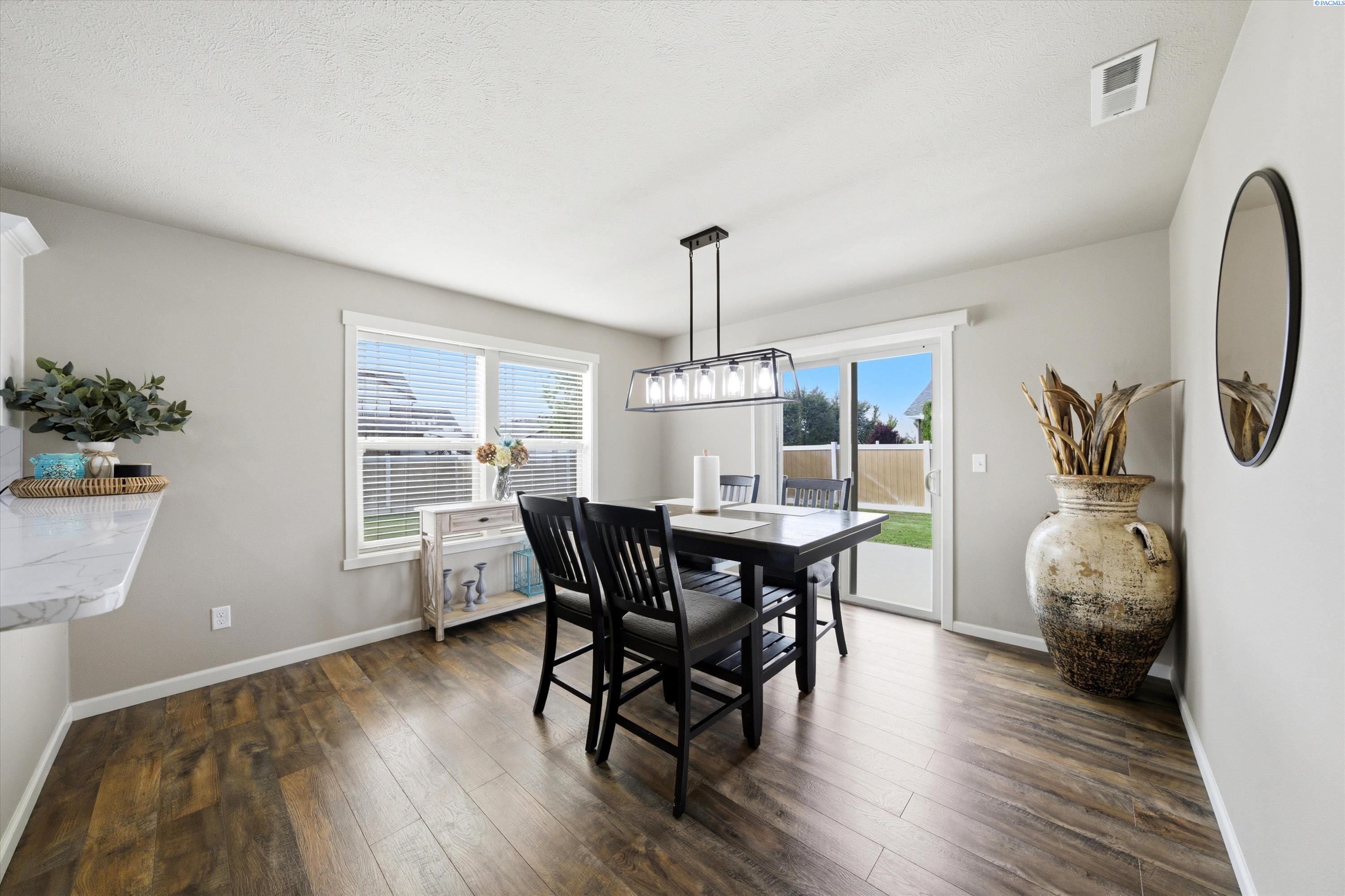 5617 Springfield Drive Pasco, WA 99301 - Photo 10 of 39 Gallery Image 10