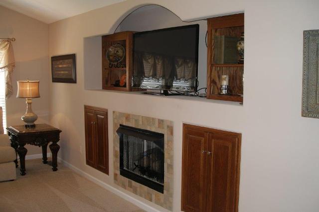 207 Riva Lake Road Winchester, TN 37398 - Photo 3 of 20 Large 22x14 living room