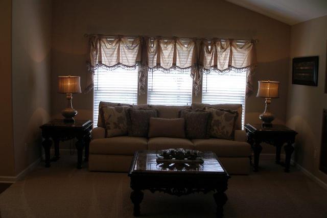 207 Riva Lake Road Winchester, TN 37398 - Photo 4 of 20 Plenty of space in the living room