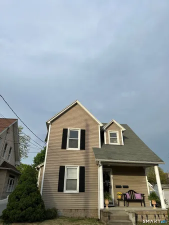 $1,900 | 65 Avon Street, Unit 2, Milford, CT 06461