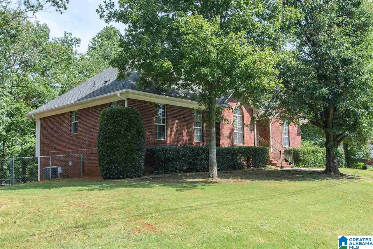 6426 Mountain Ridge Road Trussville, AL 35173 - Photo 4 of 48