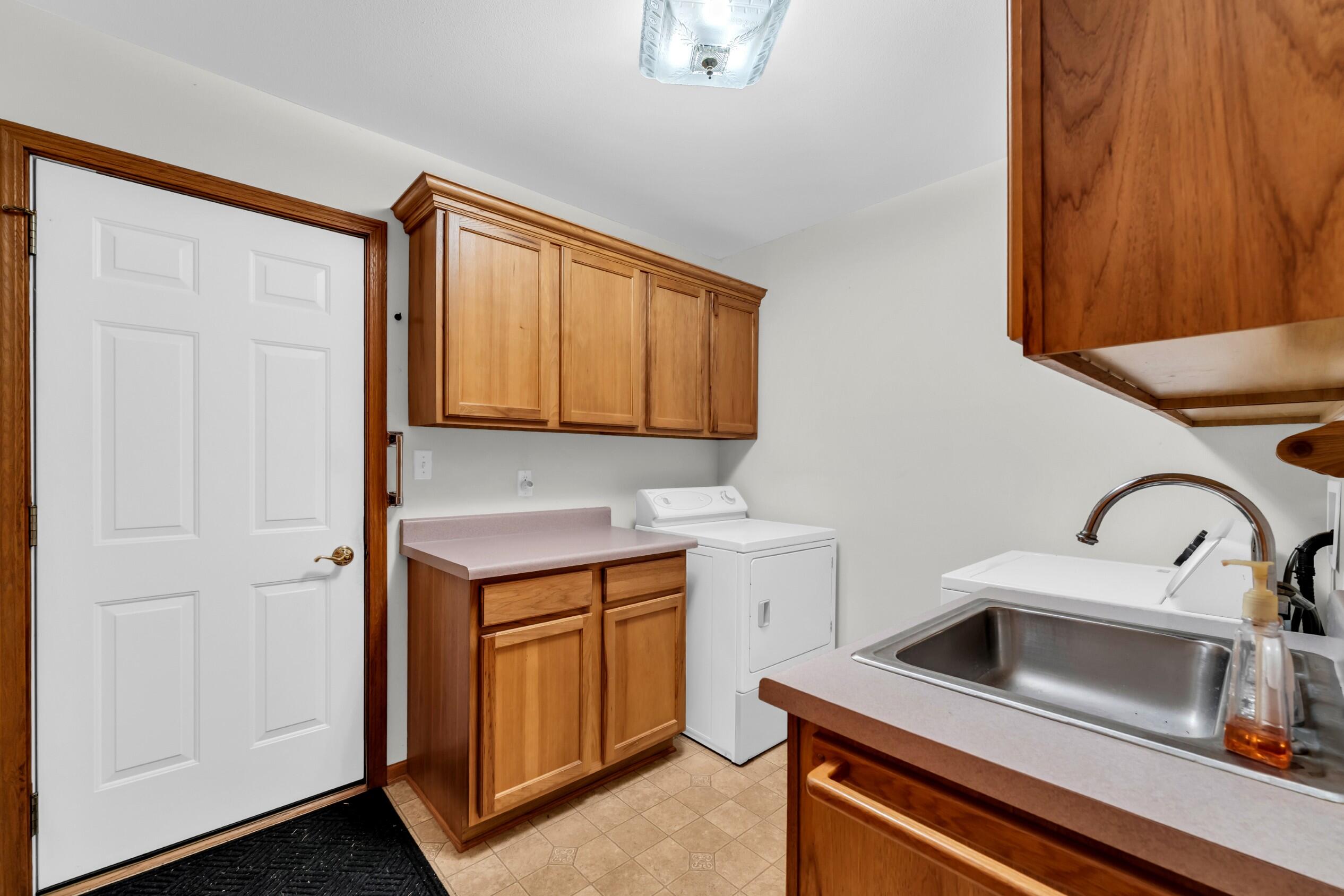 3907 South 108th Street Raymond, WI 53126 - Photo 21 of 90 Photo (21)