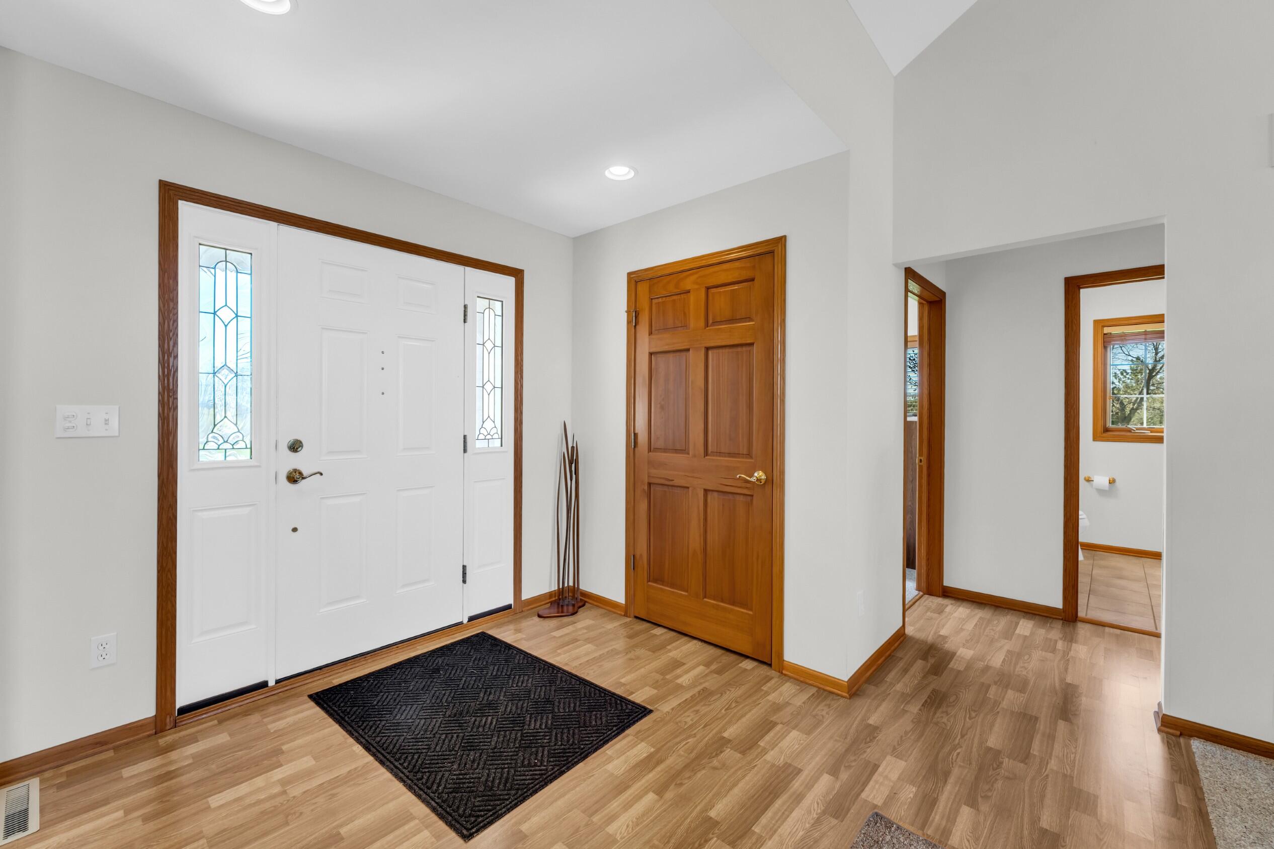 3907 South 108th Street Raymond, WI 53126 - Photo 5 of 90 Photo (5)