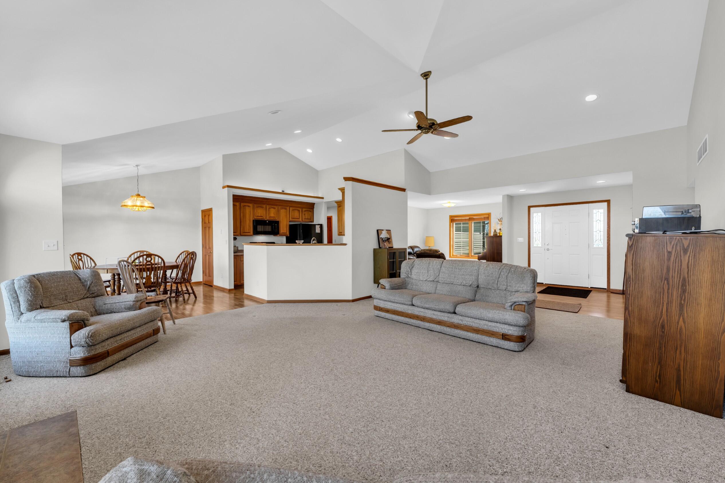 3907 South 108th Street Raymond, WI 53126 - Photo 10 of 90 Photo (10)