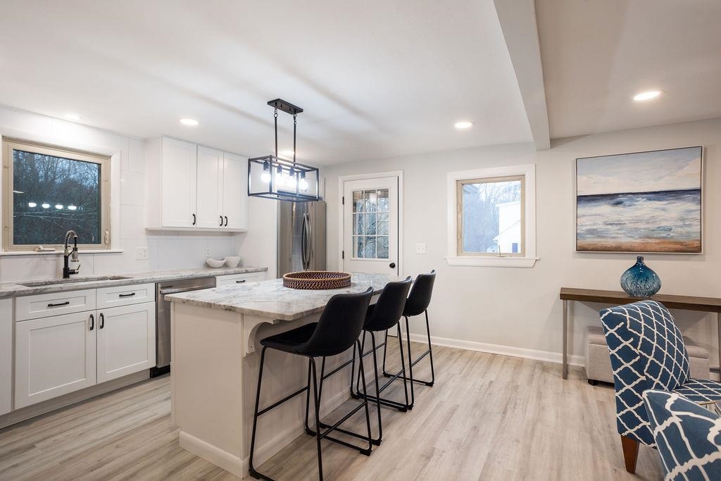 85 Maple Street Somersworth, NH 03878 - Photo 7 of 38