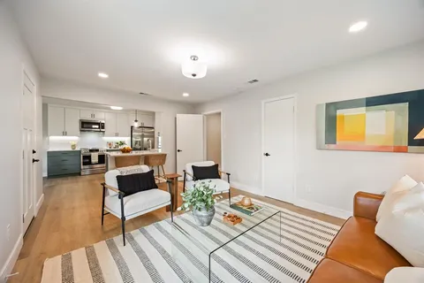 $589,000 | 1650 Macmanus Drive, Dallas, TX 75228