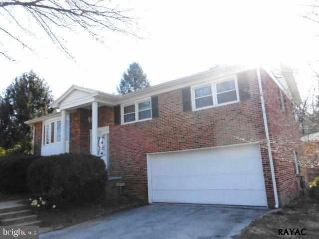 2525 Cambridge Road York, PA 17402 - Photo 2 of 23 Gallery Image 2