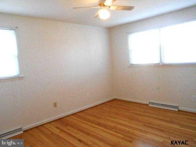 2525 Cambridge Road York, PA 17402 - Photo 12 of 23 Gallery Image 12