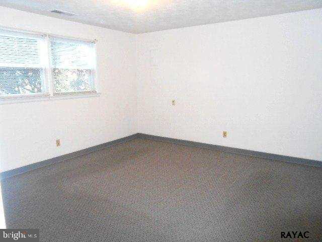 2525 Cambridge Road York, PA 17402 - Photo 18 of 23 Gallery Image 18