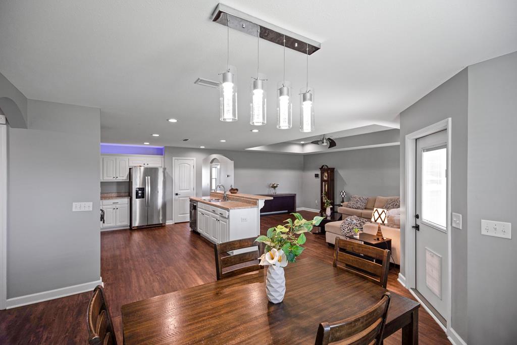 121 Chase Ridge Drive Dothan, AL 36301 - Photo 8 of 37 Dining Area