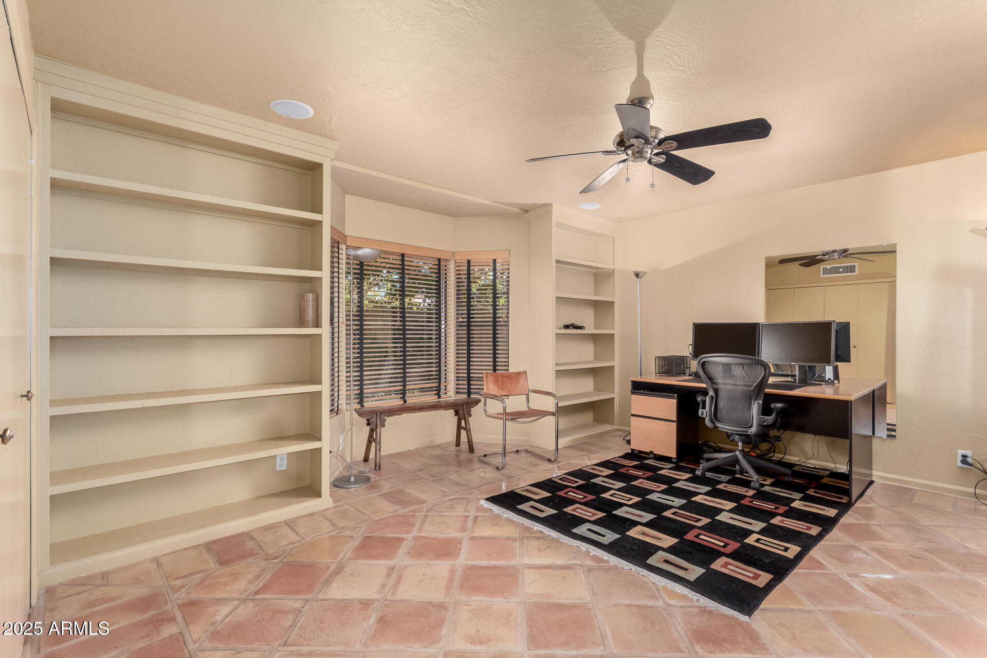 6701 North Scottsdale Road, Unit 15 Scottsdale, AZ 85250 - Photo 33 of 62 32 - Scottsdale