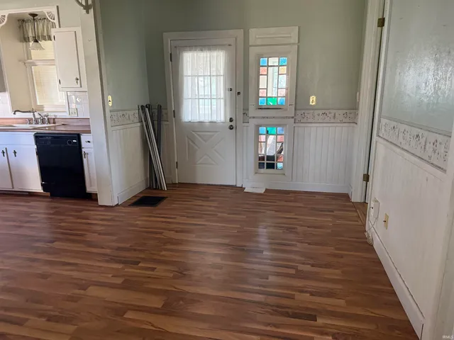 $39,900 | 215 South High Street, Hartford City, IN 47348