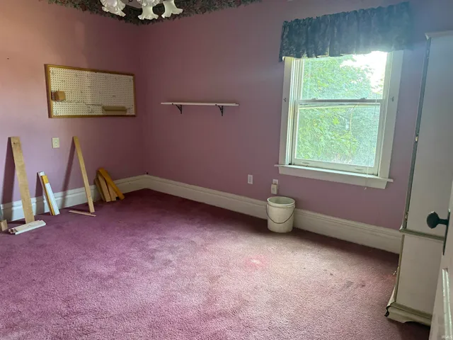 $39,900 | 215 South High Street, Hartford City, IN 47348