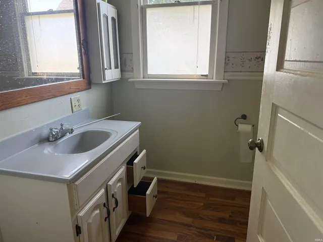 $39,900 | 215 South High Street, Hartford City, IN 47348