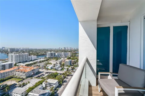 $612,900 | 551 North Fort Lauderdale Beach Boulevard, Unit R1909, Fort Lauderdale, FL 33304