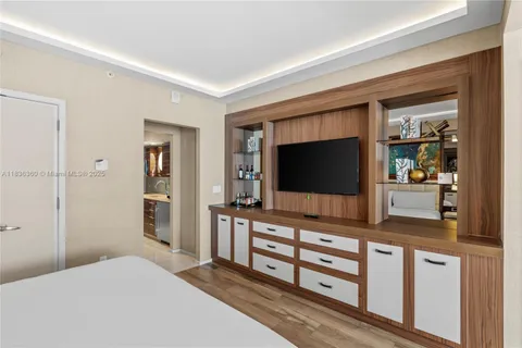 $612,900 | 551 North Fort Lauderdale Beach Boulevard, Unit R1909, Fort Lauderdale, FL 33304