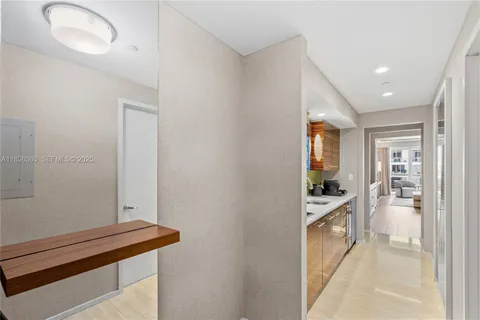 $612,900 | 551 North Fort Lauderdale Beach Boulevard, Unit R1909, Fort Lauderdale, FL 33304