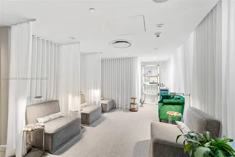 $612,900 | 551 North Fort Lauderdale Beach Boulevard, Unit R1909, Fort Lauderdale, FL 33304