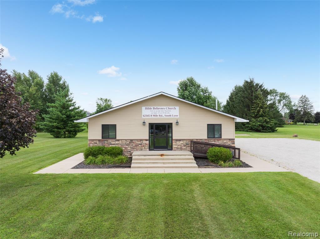 52909 10 Mile Road South Lyon, MI 48178 - Photo 8 of 54 Gallery Image 8