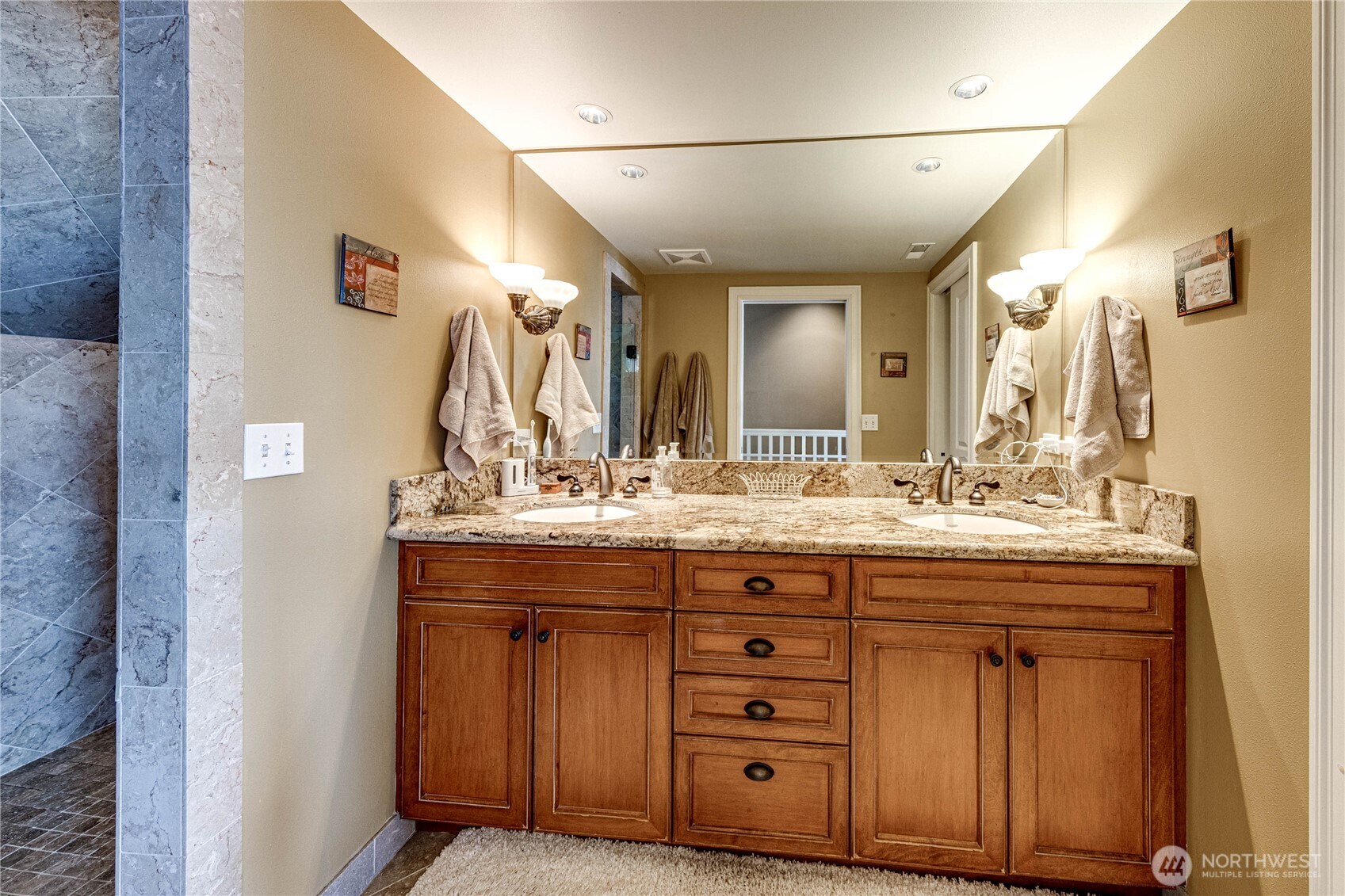11754 Riviera Place Northeast Seattle, WA 98125 - Photo 23 of 40