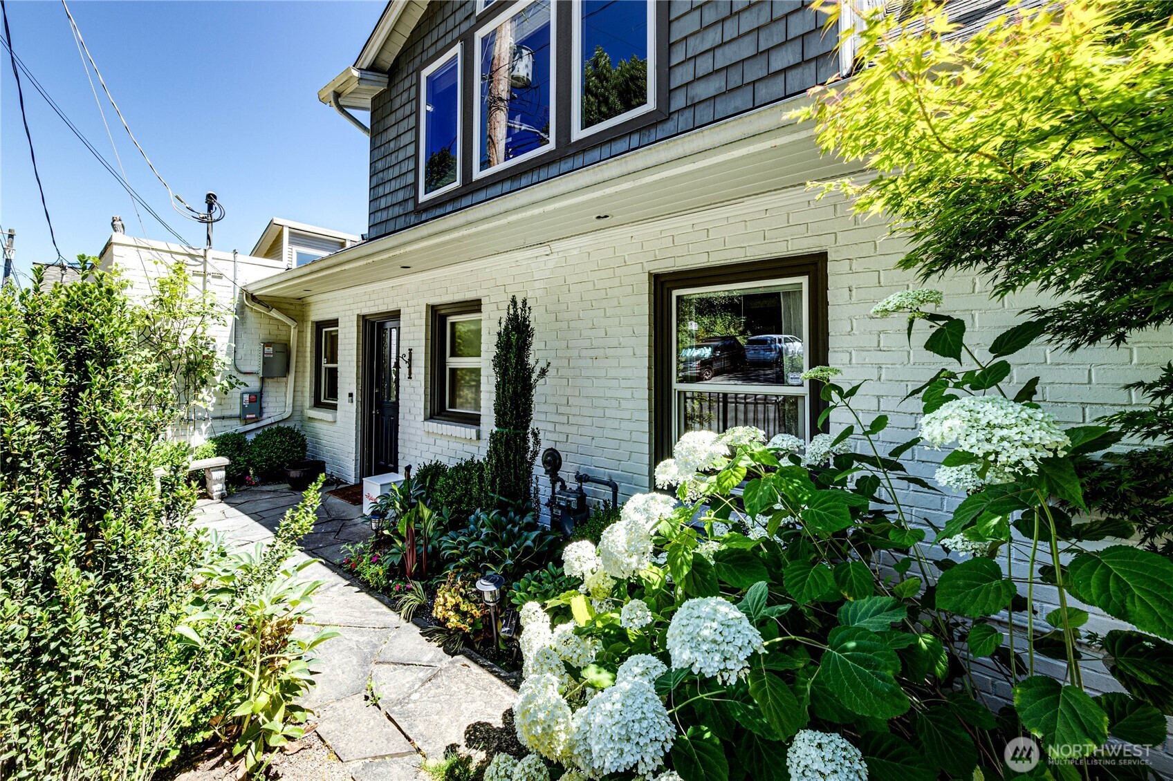 11754 Riviera Place Northeast Seattle, WA 98125 - Photo 5 of 40