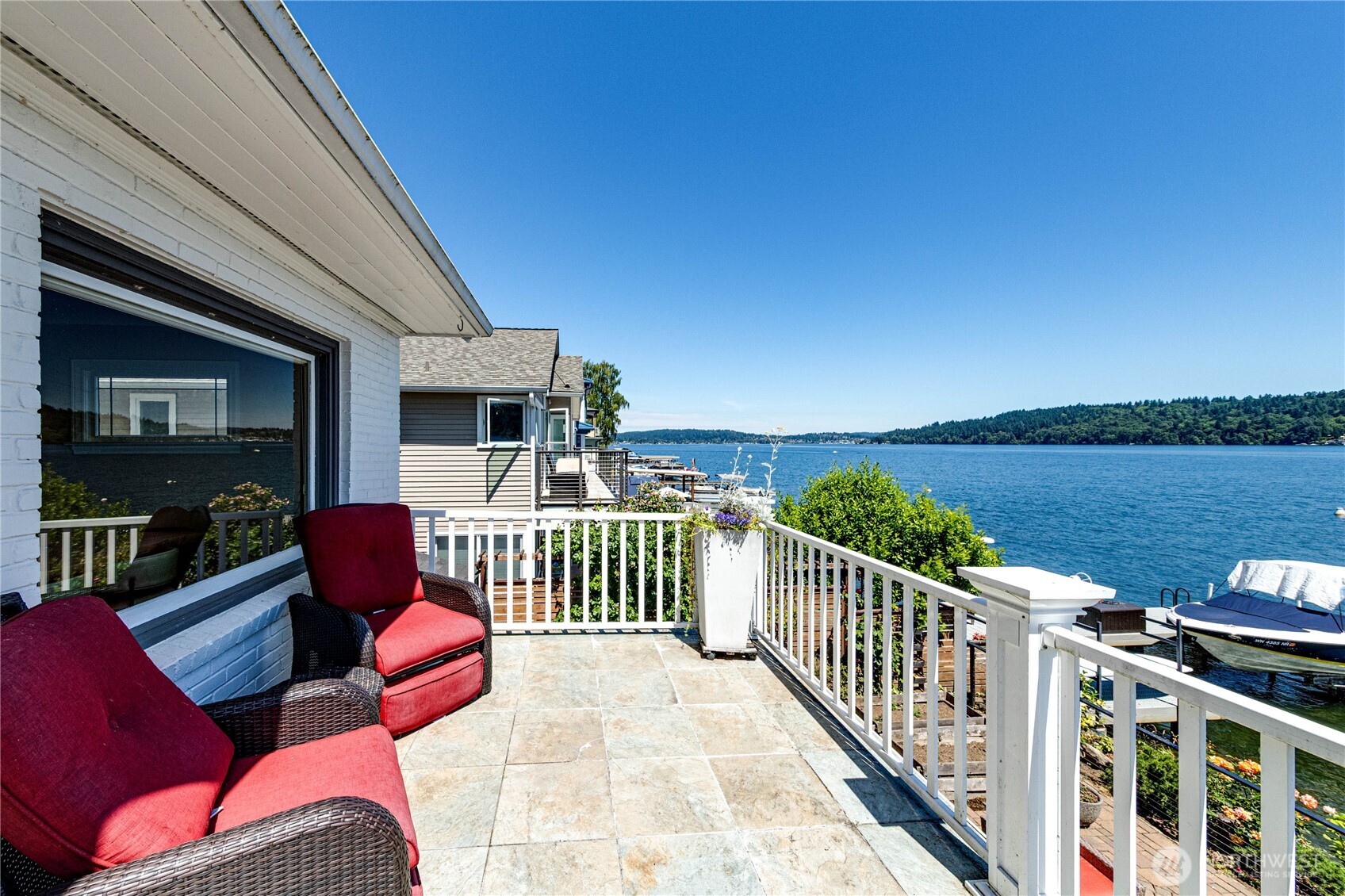 11754 Riviera Place Northeast Seattle, WA 98125 - Photo 10 of 40