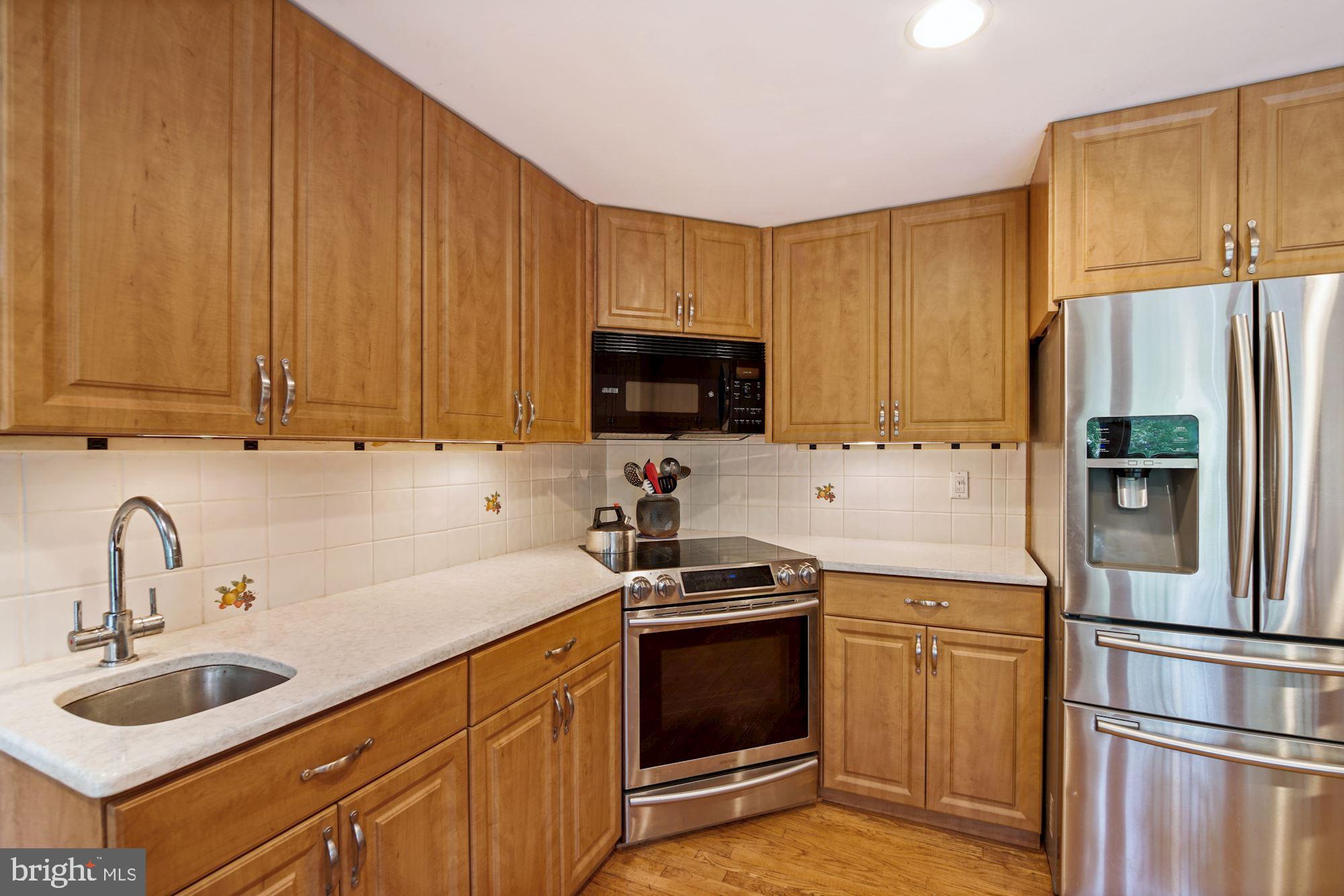 1611 Stephens Drive Wayne, PA 19087 - Photo 17 of 46 Kitchen