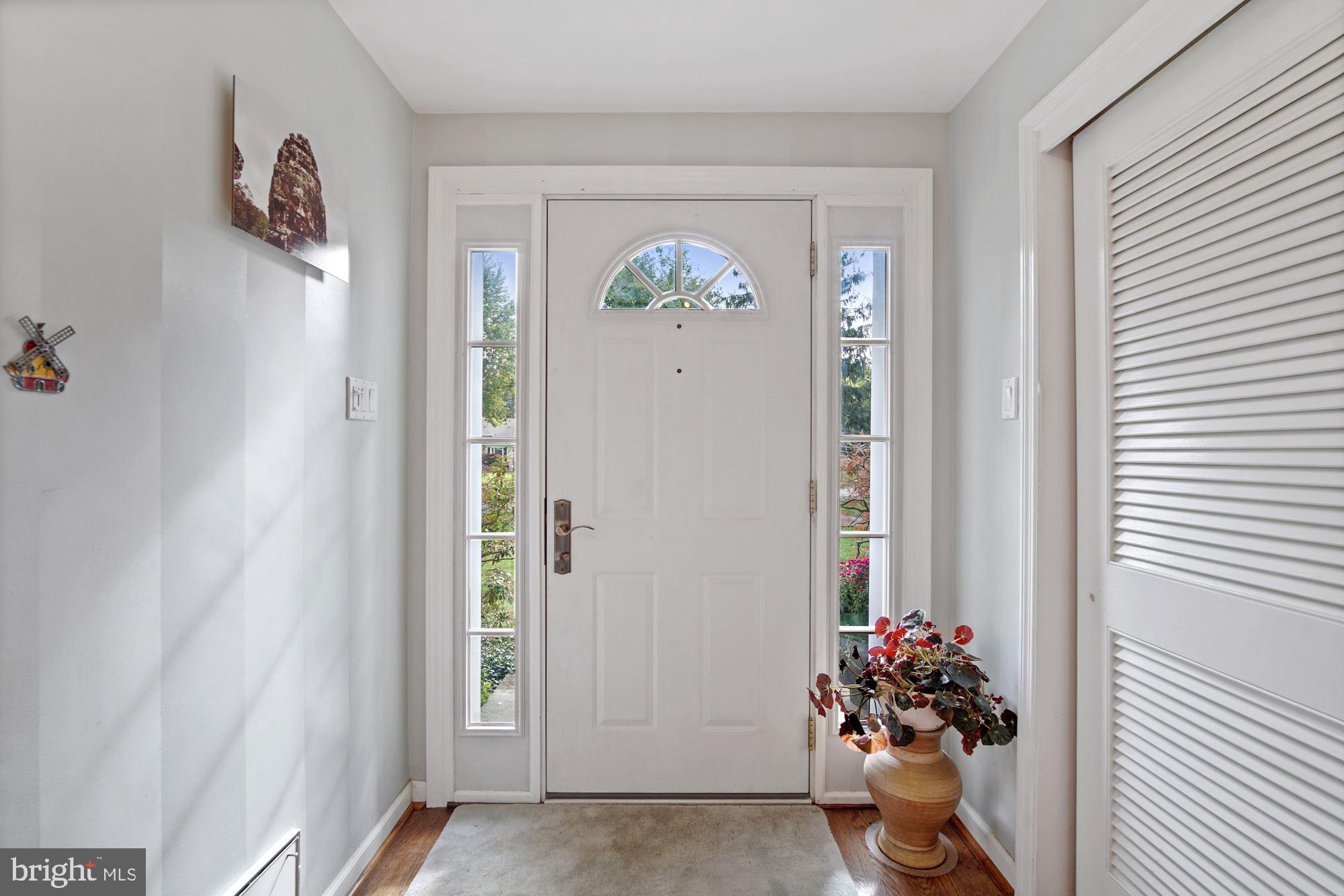 1611 Stephens Drive Wayne, PA 19087 - Photo 6 of 46 Foyer