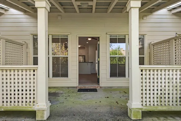 $2,295 | 223 Mattie M Kelly Boulevard, Destin, FL 32541