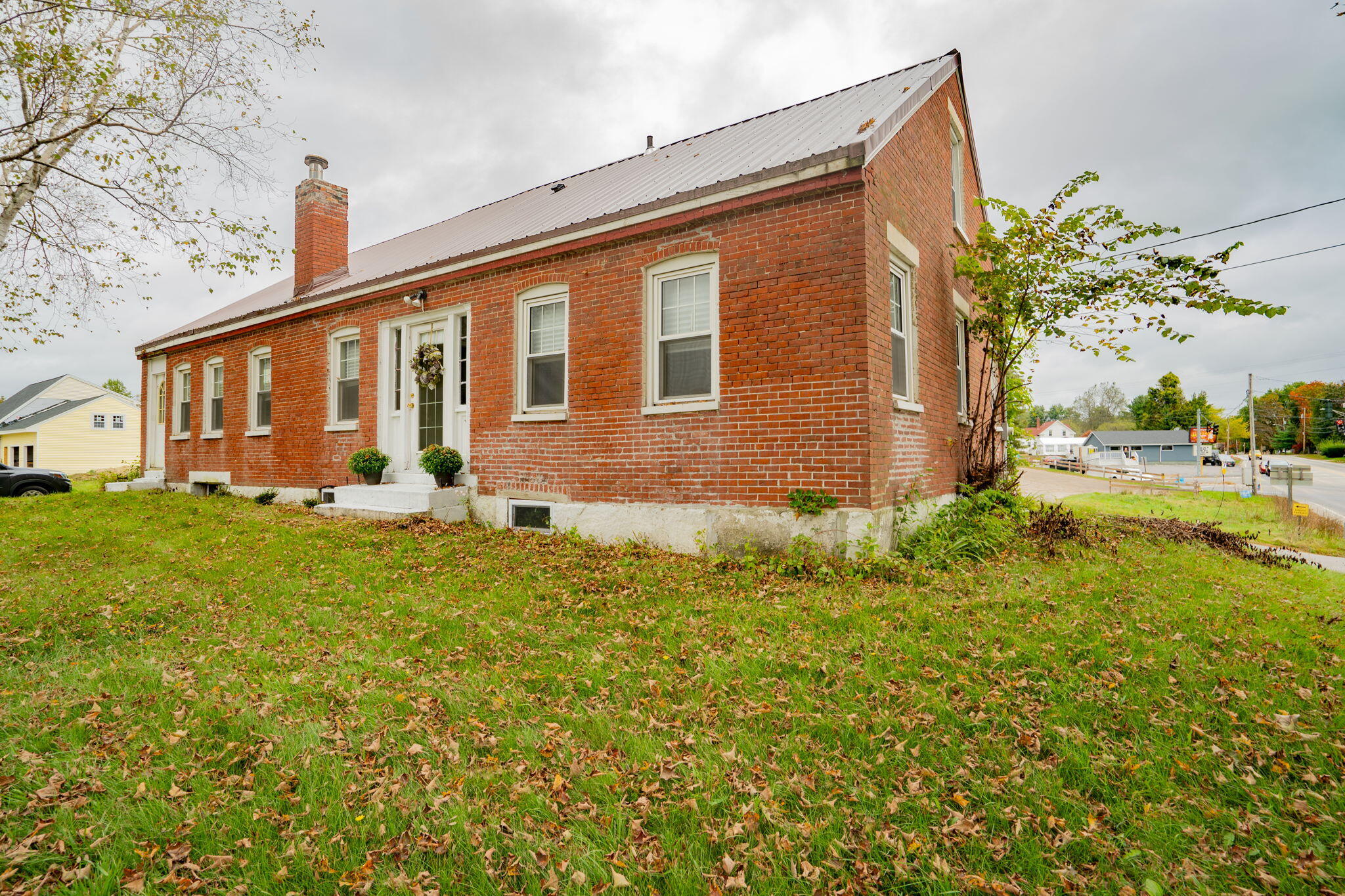 92 Main Street Windham, ME 04062 - Photo 3 of 39 4-web-or-mls-DSC09780