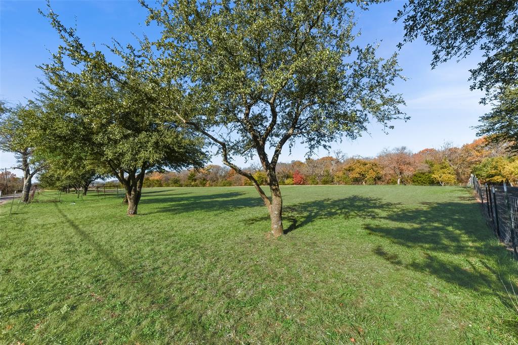 617 Cold Springs Road Van Alstyne, TX 75495 - Photo 11 of 20 Photo taken from the front SE corner