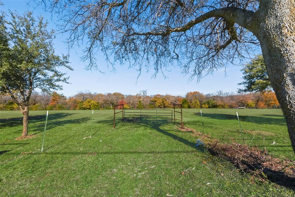 617 Cold Springs Road Van Alstyne, TX 75495 - Photo 10 of 20 a view of a park