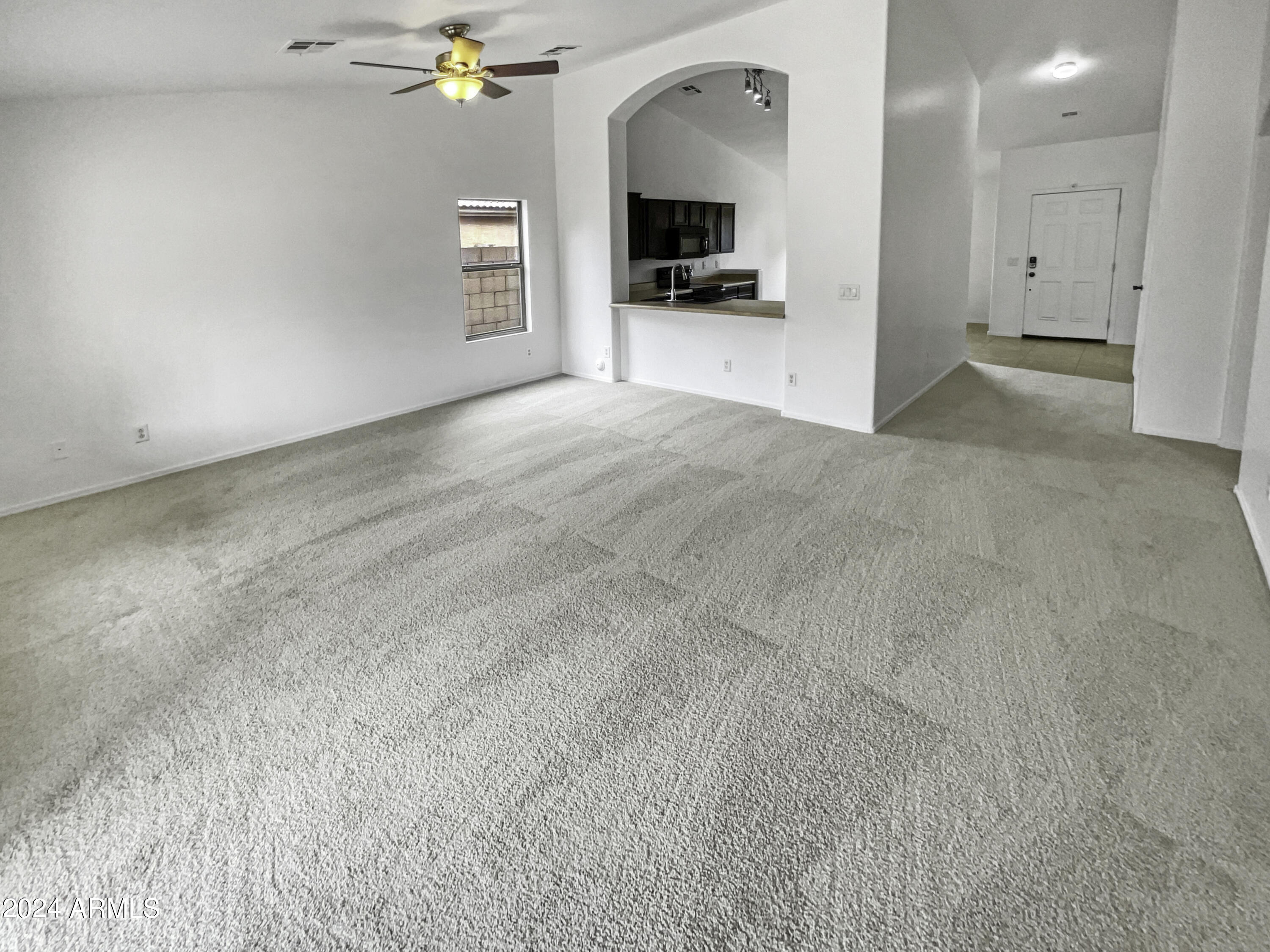 1219 West Maldonado Road Phoenix, AZ 85041 - Photo 3 of 28 listing_3