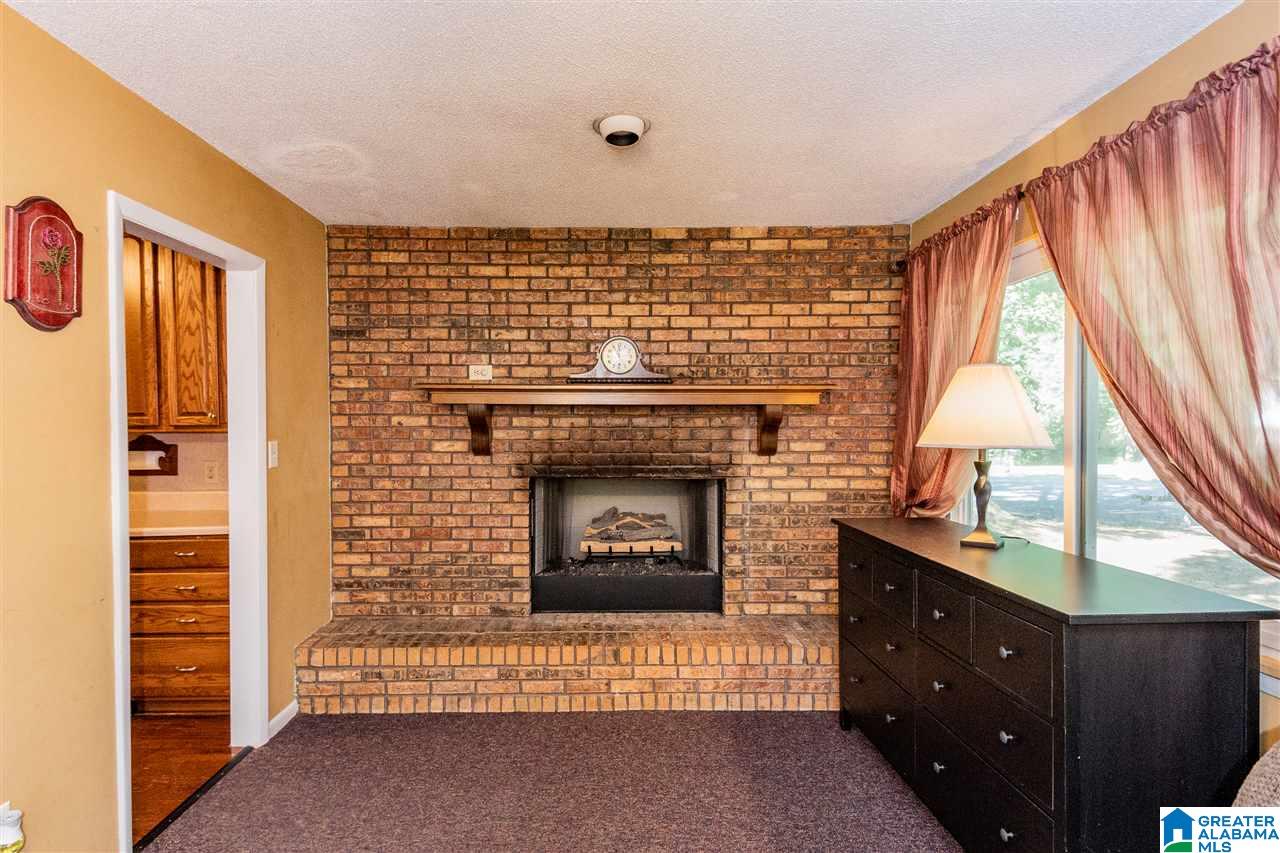 1706 Gardenridge Road Gardendale, AL 35071 - Photo 7 of 37