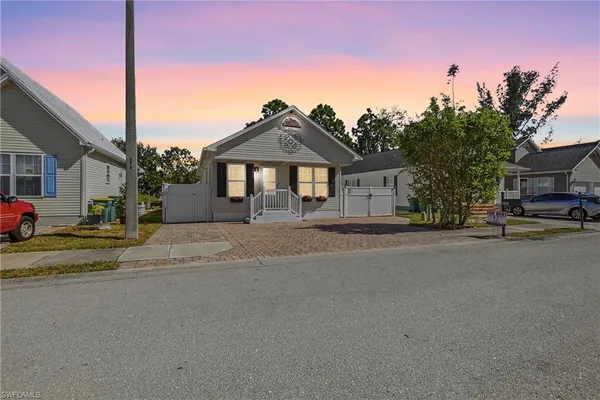 a house view with a outdoor space