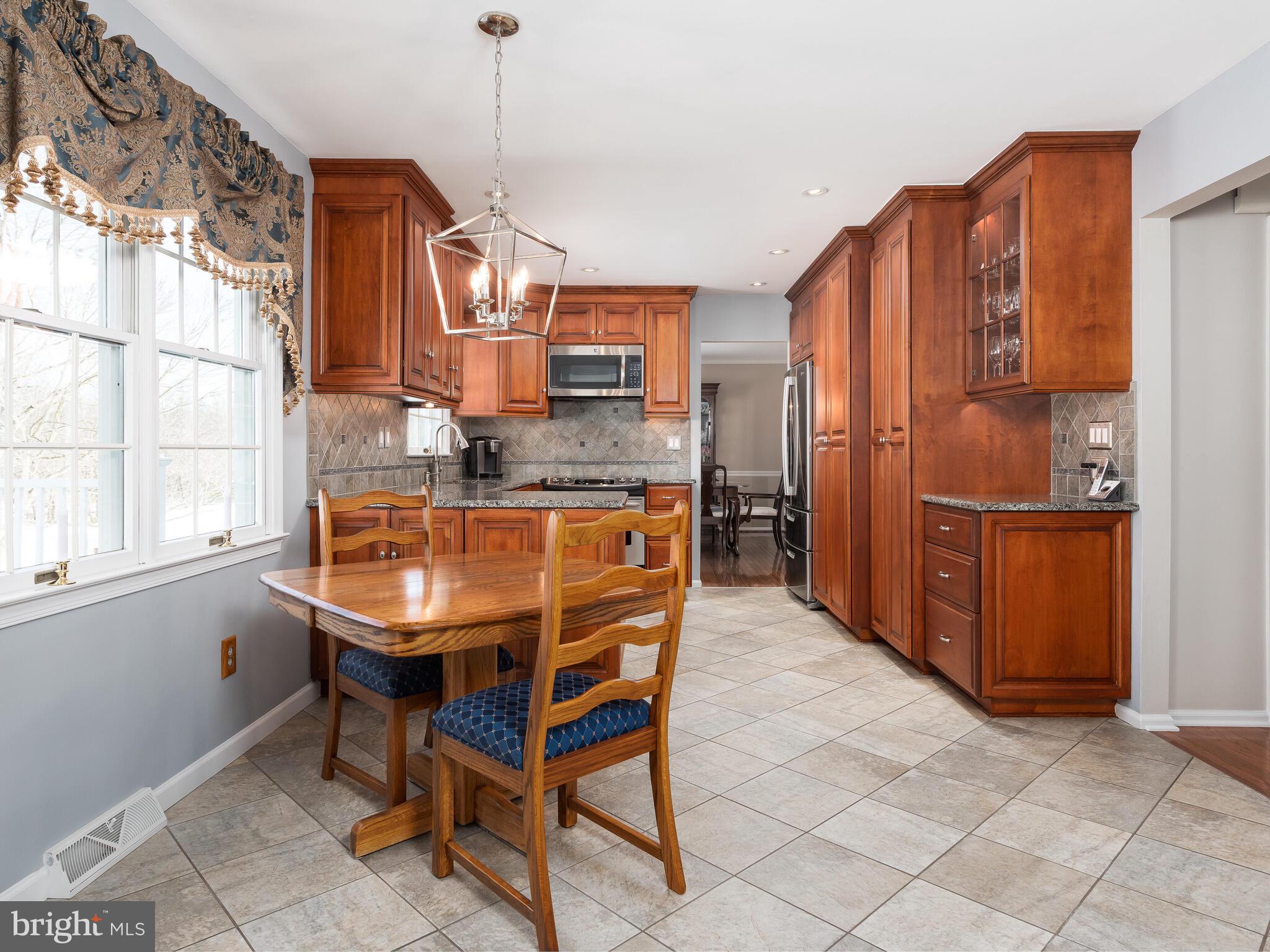 13 Waterview Road Downingtown, PA 19335 - Photo 10 of 39 Gallery Image 10
