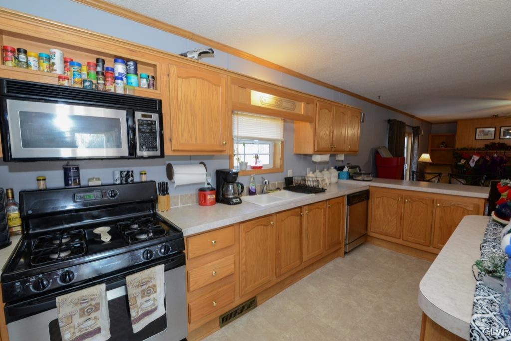 247 Merkle Road Boyertown, PA 19512 - Photo 11 of 45 Gallery Image 11