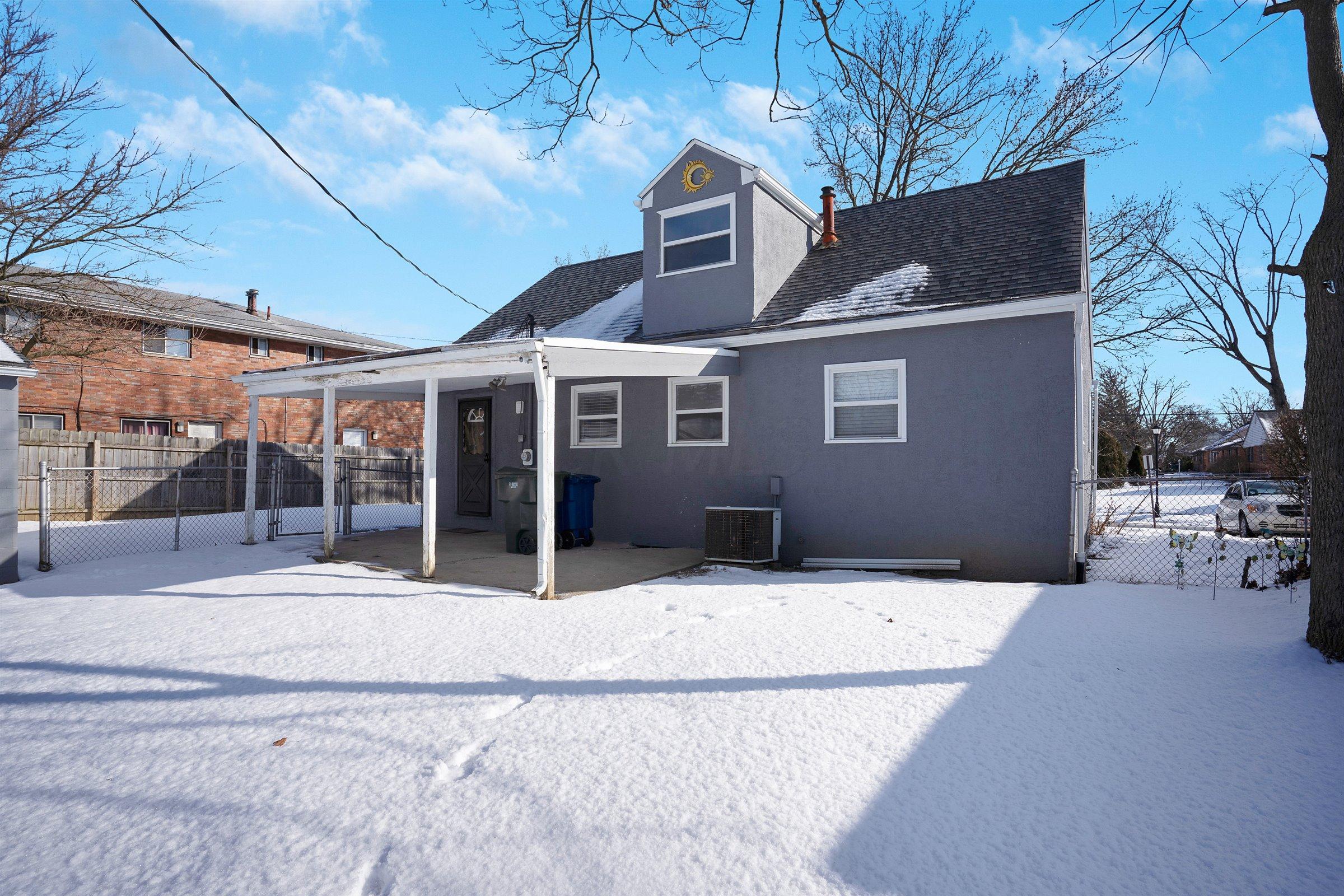 4627 Sandy Lane Road Columbus, OH 43224 - Photo 2 of 34 Gallery Image 2