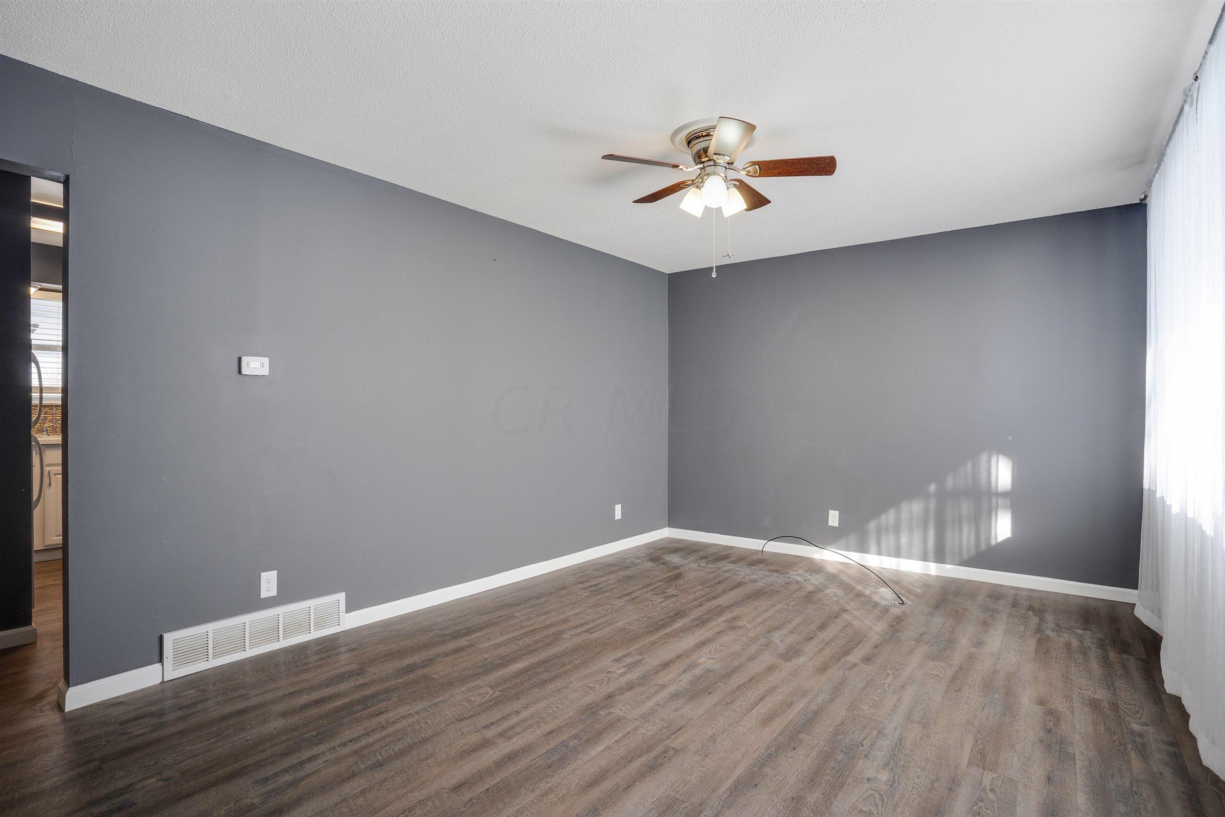 4627 Sandy Lane Road Columbus, OH 43224 - Photo 6 of 34 Gallery Image 6