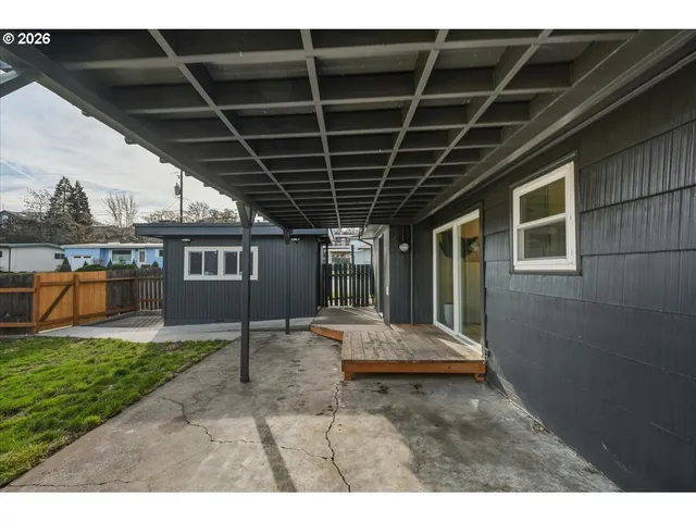 $369,000 | 1020 Oregon Street, The Dalles, OR 97058