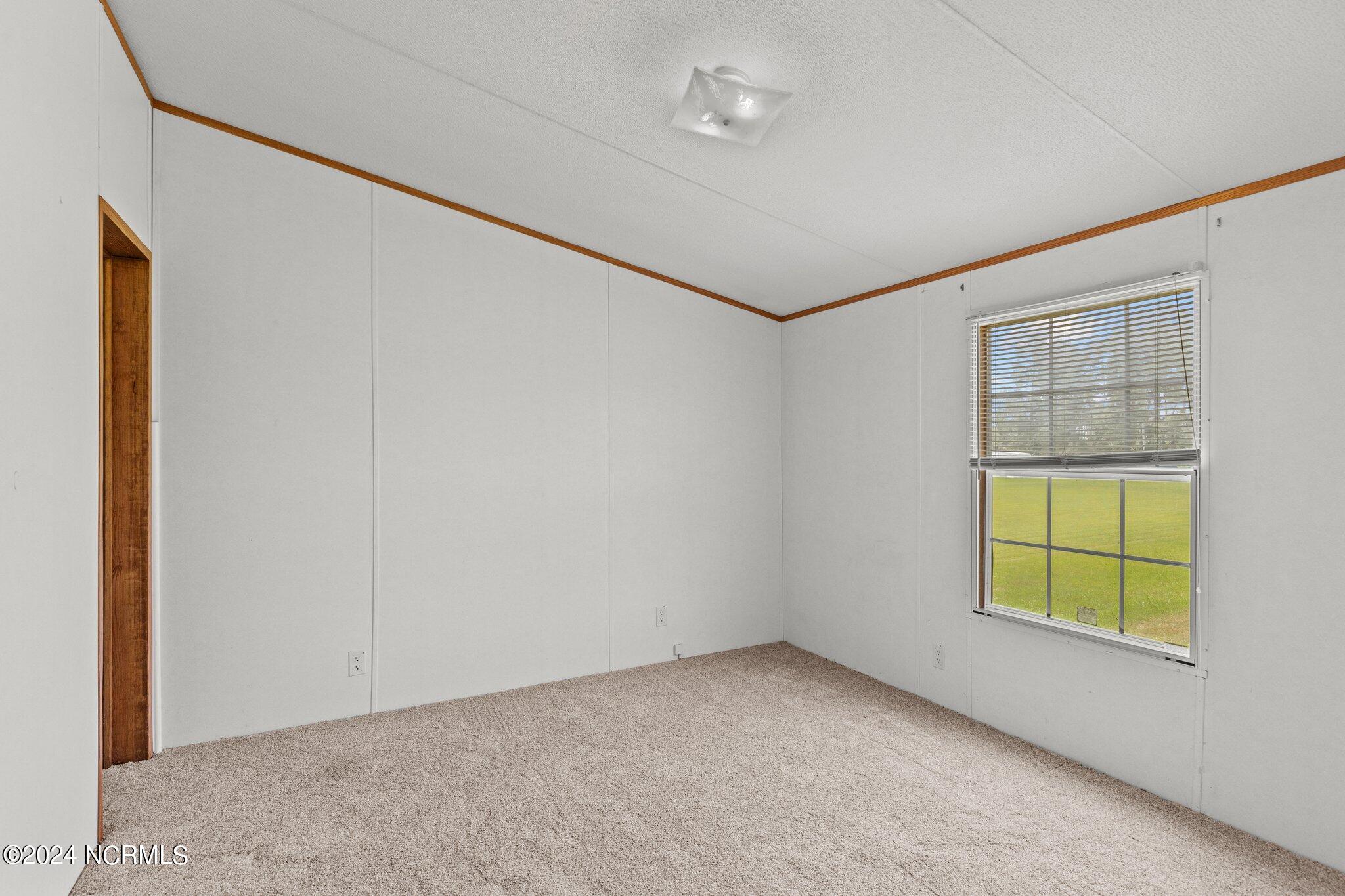 275 Channel Rock Road Beaufort, NC 28516 - Photo 14 of 31 Bedroom 2