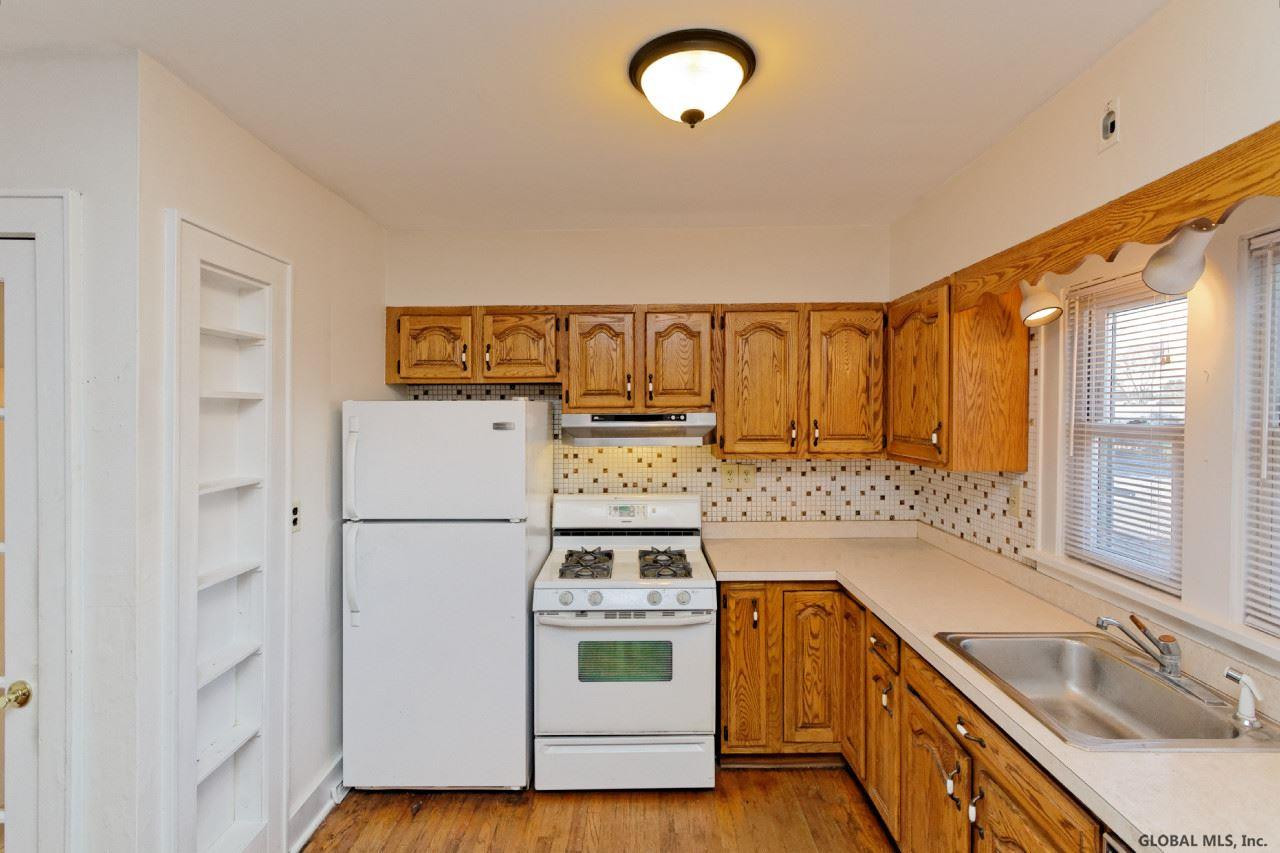746 Watervliet Shaker Road Colonie, NY 12110 - Photo 11 of 25 Photo 11