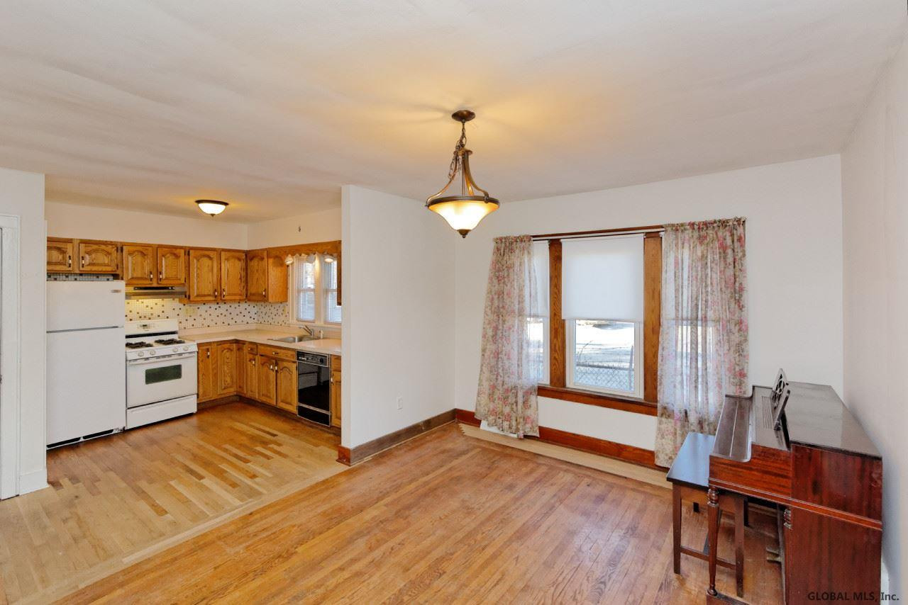 746 Watervliet Shaker Road Colonie, NY 12110 - Photo 8 of 25 Photo 8